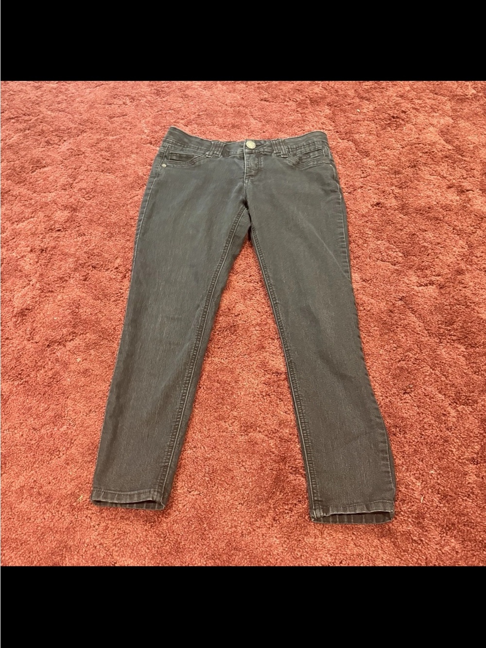 Democracy Women's Skinny Jeans in Charcoal Gray